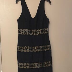 Sue Wong Black Mini Sheath Dress with Sleeveless Design and V-Neck for Night Out
